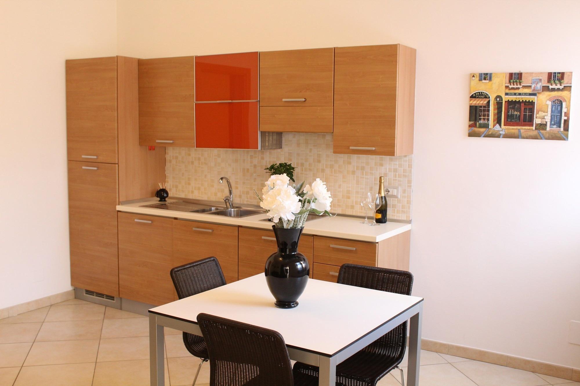 No Tag Urban Hotel تراني المظهر الخارجي الصورة