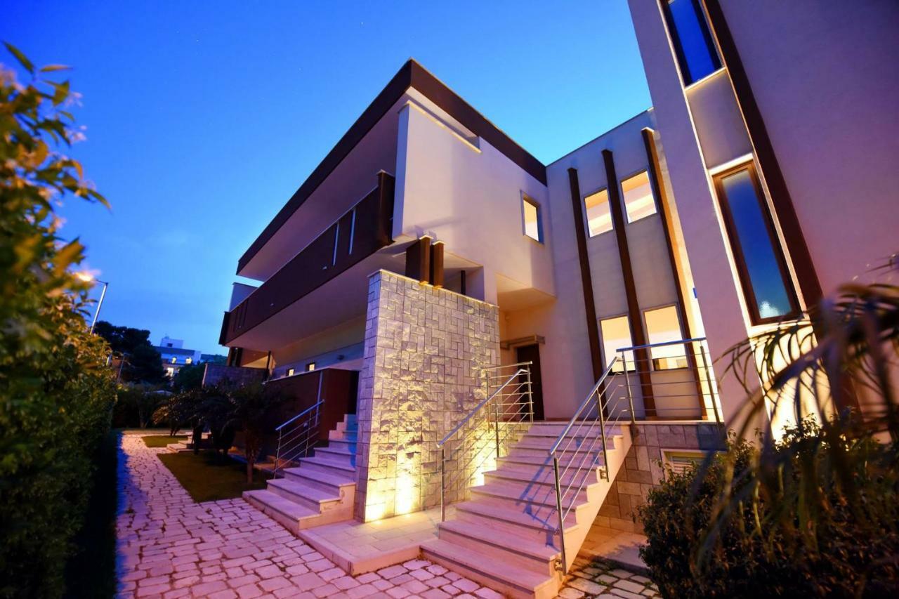 No Tag Urban Hotel تراني المظهر الخارجي الصورة
