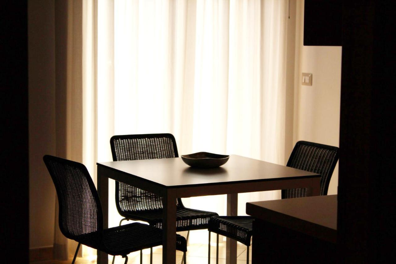 No Tag Urban Hotel تراني المظهر الخارجي الصورة